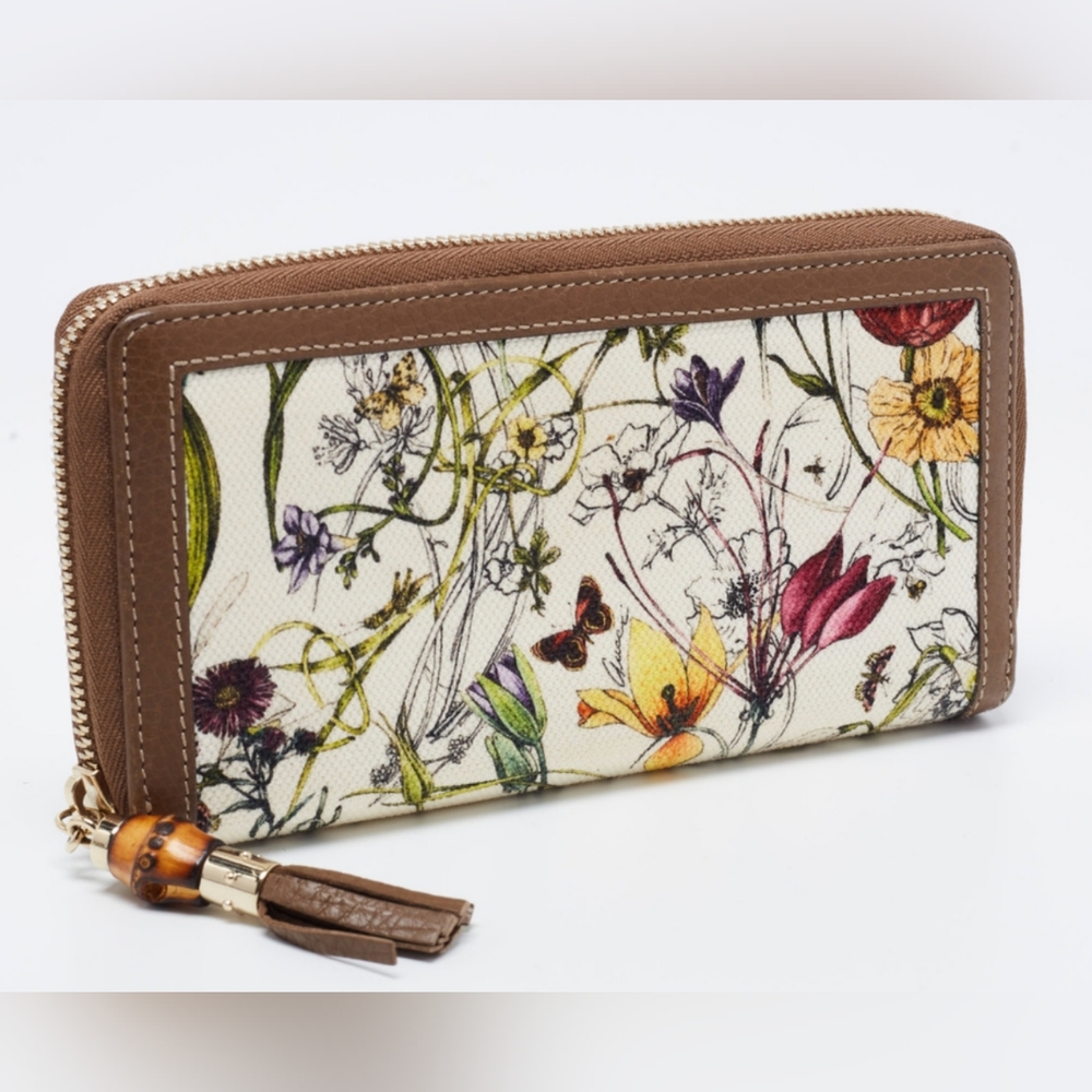 GUCCI floral print zip-around wallet w/bamboo accent - Picture 3 of 11